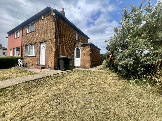 Acres Hall Crescent, Pudsey LS28, 2 bed property to rent, £1,100 pcm | PrimeLocation