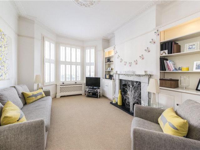 Acris Street, Wandsworth, London, SW18 4 bed terraced house to rent £4,500 pcm £1,038 pw