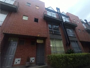 ACSI 809 Casa en Arriendo Mosquera, Quintas del Trébol