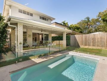 ACT FAST Unmissable Opportunity at 38 Saul St, Brighton!