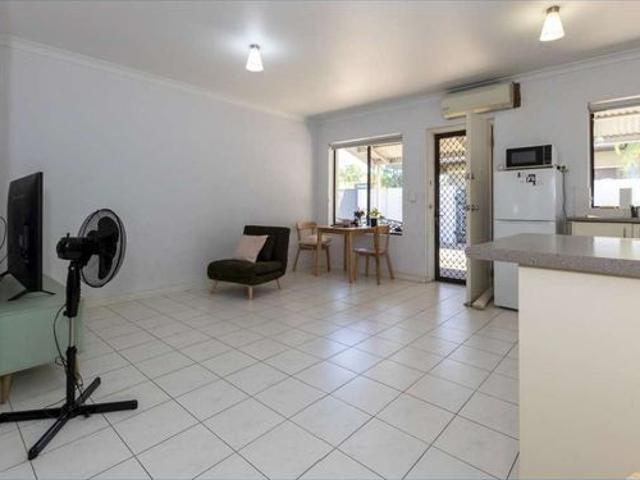 ACT NOW – EASY CARE 1x1 IN GATED COMPLEX