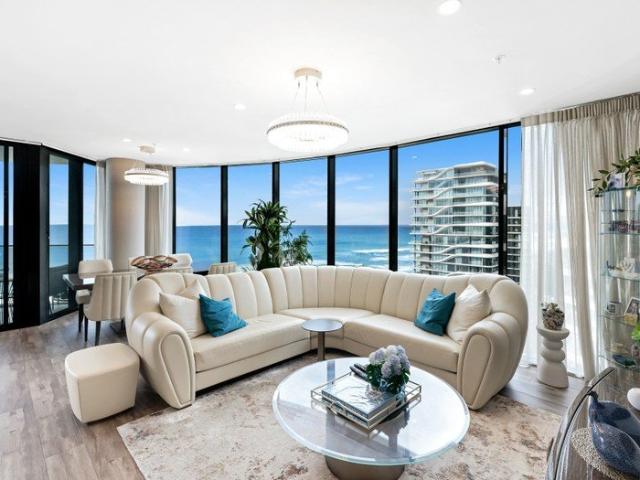 BEST VALUE APARTMENT IN BUILDING DON'T MISS THIS OPPORTUNITY TO SECURE THIS STUNNING PROPERTY OWNERS ARE PACKED AND MOVING
