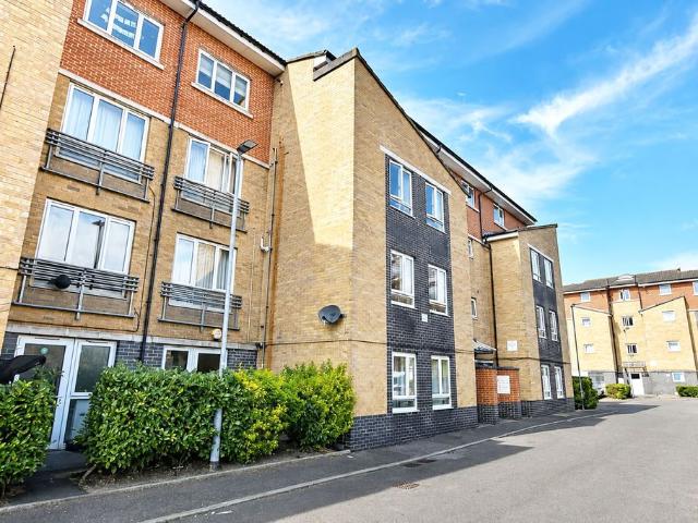 Acton Close, Edmonton N9, 2 bed flat to rent, £1,650 pcm | PrimeLocation