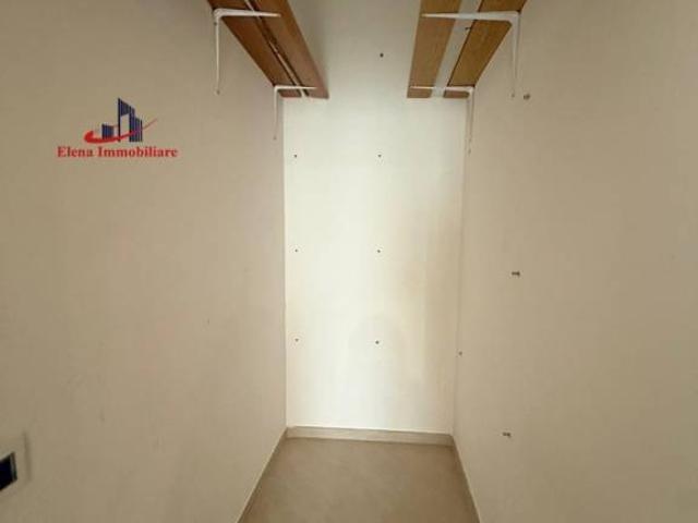 AA401 APPARTAMENTO VUOTO IN AFFITTO