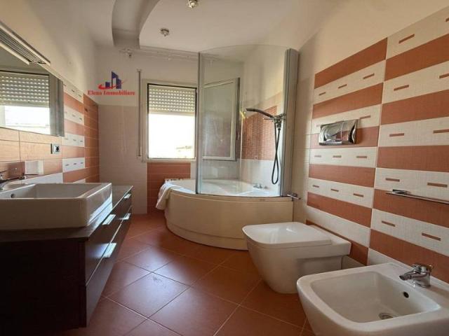 AA401 APPARTAMENTO VUOTO IN AFFITTO