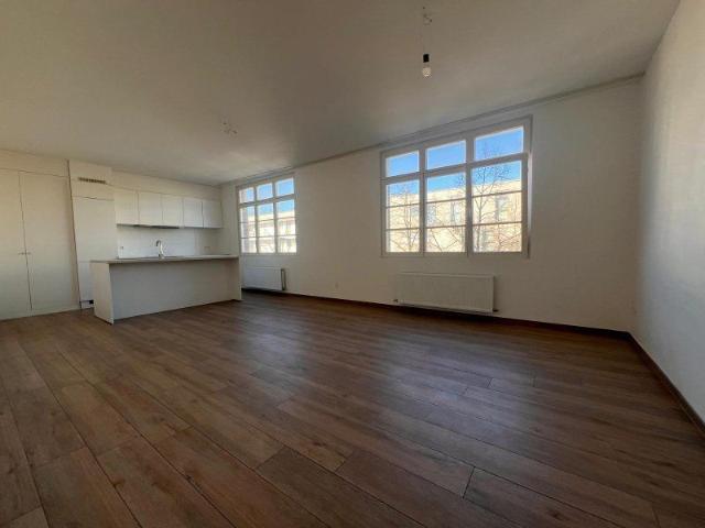 Aangenaam 2 slaapkamerappartement met terras