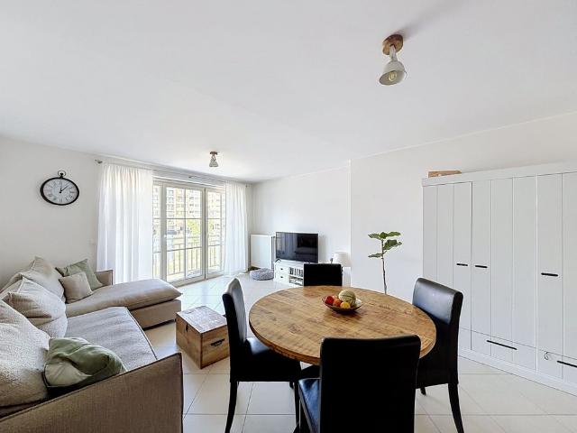 Aangenaam appartement met een wijds uitzicht, gelegen langs de Knokkestraat