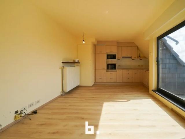 Aangenaam appartement met terras op uitstekende ligging in Veldegem