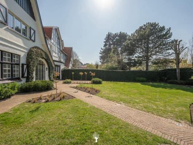 Aangenaam wonen in het hartje van het oude Zoute.