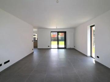 Aangename woning met drie slaapkamers en mooie tuin op rustige locatie