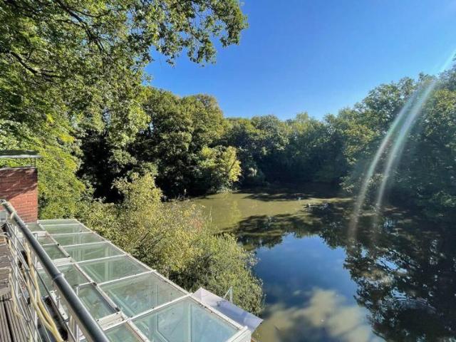Aachen Soers außergewöhnliche Wohnung mit Blick auf den See
