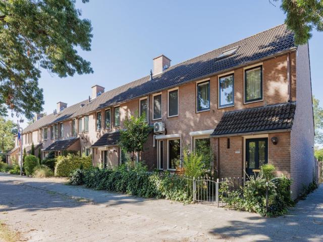 Aagje Dekenpad, Goirle