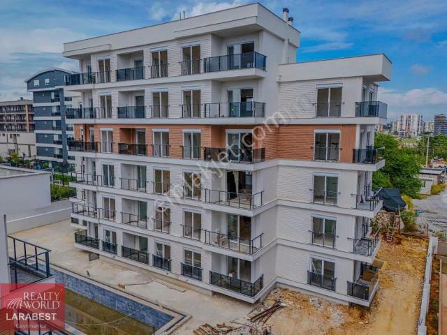 Aaltıntaşta Caddeye 2. Parselde Satılık 1+1 Daire