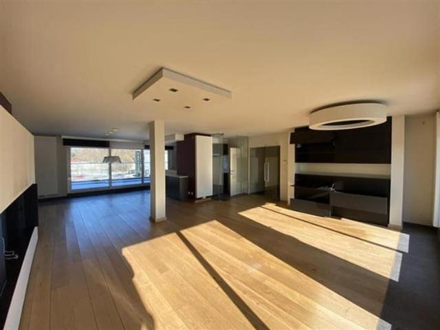 AALST Exclusief Duplexappartement met grote garage
