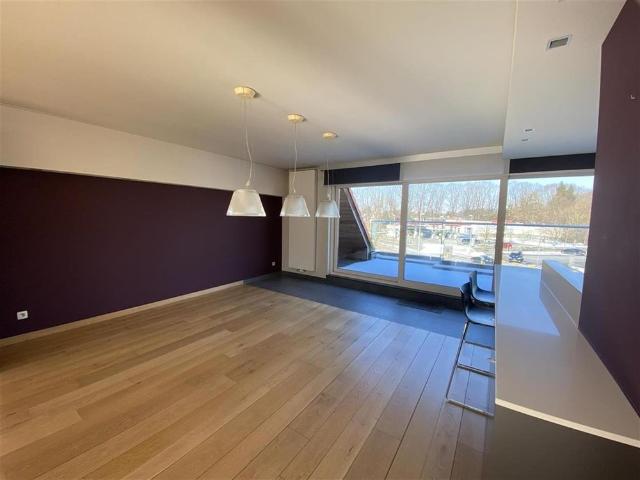 AALST Exclusief Duplexappartement met grote garage