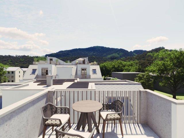 Abkühlen im hauseigenen Pool. Ihre Traumwohnung mit Terrasse oder Garten und Fernblick Nähe Maurer Wald PROVISIONSFREI !