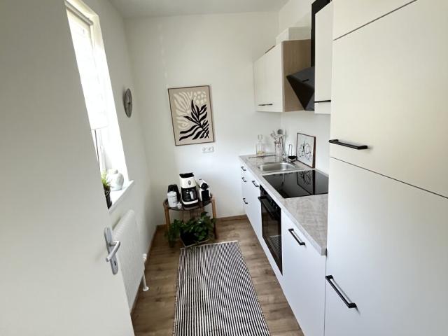 sanierte 2 zimmerwohnung in zentrumsnähe übernahme der küche möglich
