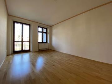 Ab 01.08.2026: Großzügige 3 Raum Wohnung mit großem Balkon in der Nähe der Altstadt!