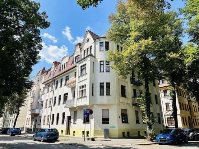 Ab 01.08.26! Schöne 1 Raumwohnung mit Balkon, Wanne, attraktive Lage, Nähe Muldenpromenade!