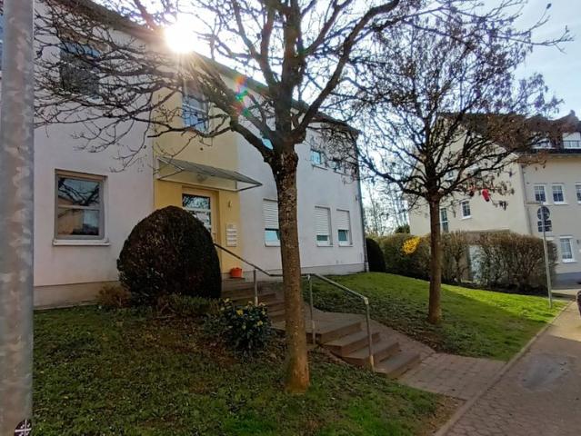 ab 01.08. nur mit WBS! gepflegte 2 ZKB Wohnung mit Balkon in Trier Quint