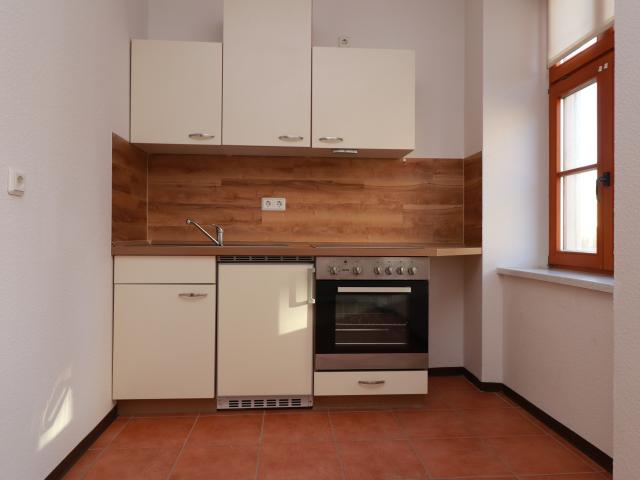Ab 01.09.2026! Gemütliche 1 Raum Wohnung mit Einbauküche und Fahrstuhl!