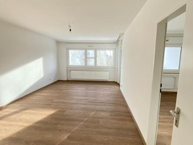 ab 01.10. renovierte 2 ZKB Wohnung mit Balkon Am Weidengraben