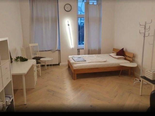Ab 01.10. schöne 1 Zi. Wohnung, Küche, Bad in Steglitz