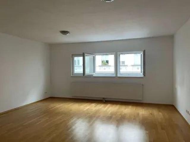 Top Ruhelage im beliebten 7. Bezirk, Option auf Tief Garagenplatz