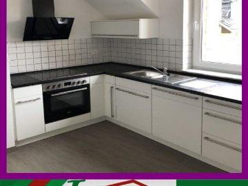 AB 15.07.2026 ERSTKLASSIGES WOHNEN direkt am Marktplatz AUFZUG DACHTERRASSE u.v.m