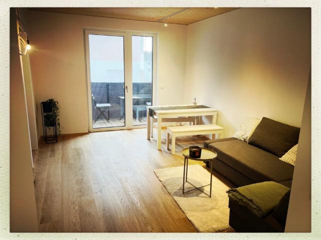 Ab 1. September ! Sehr schöne, super aufgeteilte 2 Zimmer Wohnung mit Balkon TOP 50 4.OG