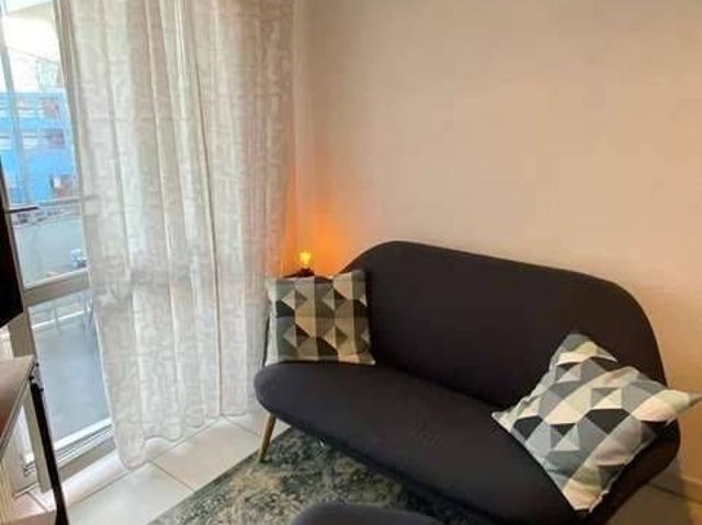 Ab 1. September verfügbar: gepflegte 1 Zimmer Wohnung mit Balkon und Einbauküche in Sindelfingen