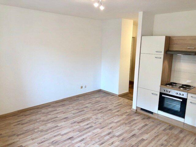 ab 1.10.2026 gepflegte GARCONNIERE Nähe TU + Schulzentrum St. Peter im 1.OG