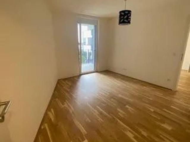 Ab 1.11. Moderne 2 Zimmerwohnung mit hofseitiger Loggia in Bestlage Kagran