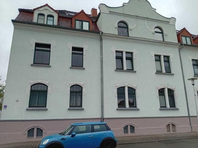 ab 1.11.26! Gemütliche 1,5 Raumwohnung mit Einbauküche & Balkon in Crossen!