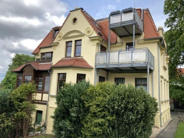 Ab 1.1.27 *Wohnen in einer Villa in Planitz Nähe Schloßpark