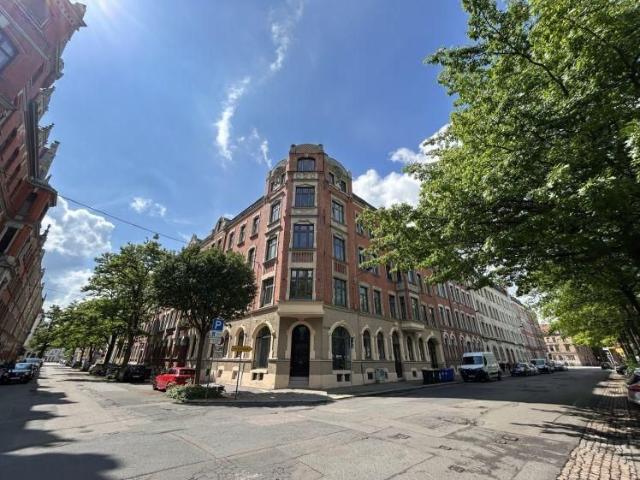 Ab 1.8.26! Zentrumsnahe 2 Raumwohnung mit Balkon u. EBK in Zwickau!