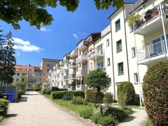 Ab 1.8.! Schöne 2 Raumwohnung mit Balkon, Tageslichtbad u. Stpl. in Marienthal! Blick ins Erzgebirge!