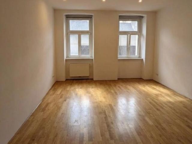 ab August* Ruhig & perfekt angebunden: 1 Zimmer Wohnung im 3. Liftstock *ANFRAGEN NUR ÜBER DAS KONTAKTFORMULAR
