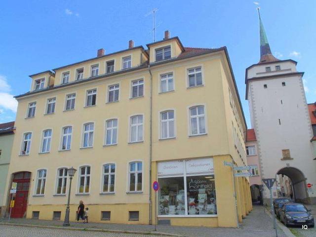 Ab Jan. 2027: Schöne 4 Zimmer Wohnung mit Balkon, Parkettboden & Bad mit Wanne, Dusche und Gäste WC