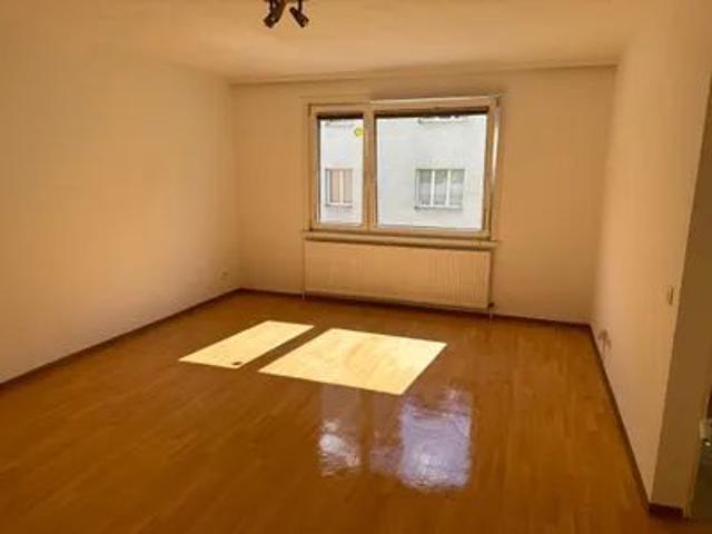 ab November 2026* helle, zentral gelegene 2 Zimmer Wohnung, 1050 Maragareten