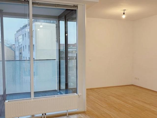 ab Sep. 2026! neuwertige 2 Zimmer Wohnung mit Balkon inkl. WM HZ, Nähe U4 Schönbrunn!