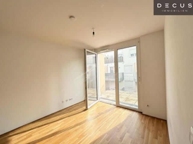 | AB SEPTEMBER | 3 ZIMMER | MIT GROSSER TERRASSE | KAGRANER PLATZ | NEUBAU |