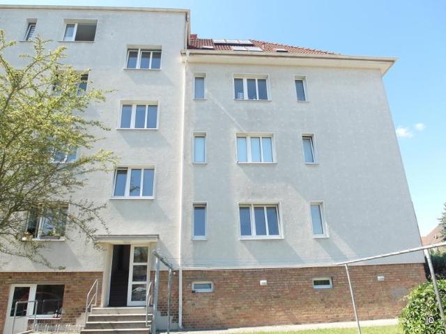 Ab September 2026 oder später: Kleine 2 Zimmer Singlewohnung mit sep. Küche und Dusche im 1.OG