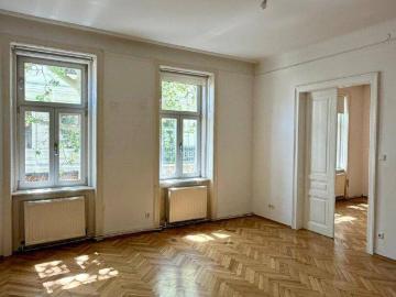 ab sofort: 3 Zimmer Altbauwohnung nahe Kursalon