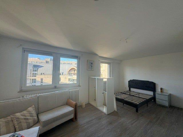 AB sofort: 3 Zimmer Wohnung mit modernem Bad und Dachterrasse direkt am HBF