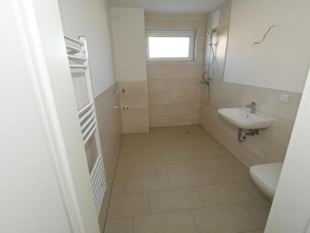 Ab sofort bezugsfertig 2 sonnige Zimmer in Tessin