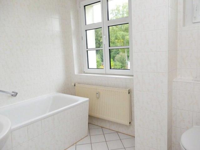 Ab sofort bezugsfertig! 2 Zimmer ganz in der Nähe des Klinikums