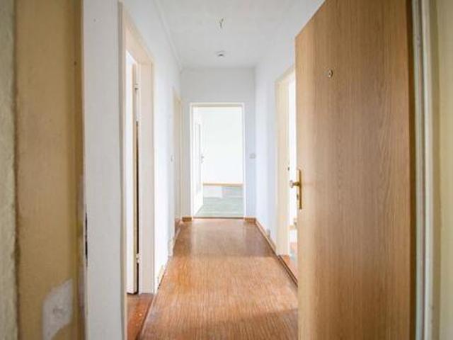 Ab SOFORT frei. 410,00 EUR Kaltmiete, ca.60,80 m²