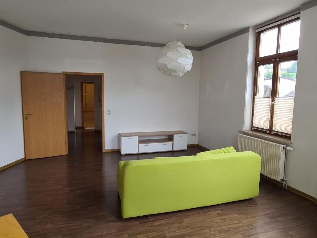 ab sofort: Helle und zentrale 2 Zimmer Wohnung in Stadtmitte Stadtroda´s