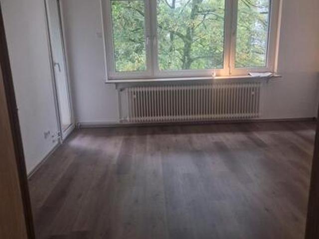 AB SOFORT Mietwohnung Südstadt mit Balkon, Blick auf die Hardt